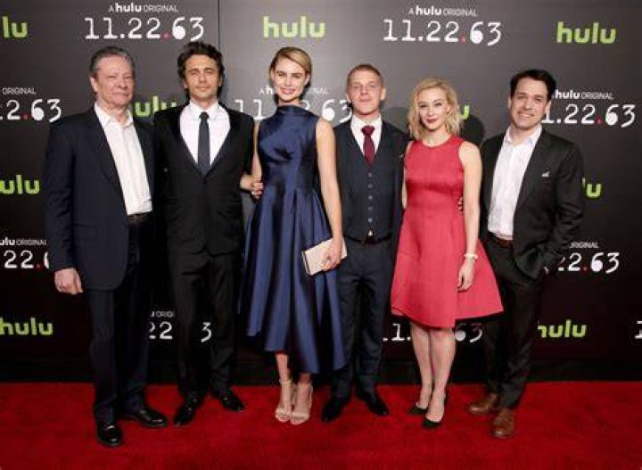 11.22.63 - Cast, Ages, Trivia