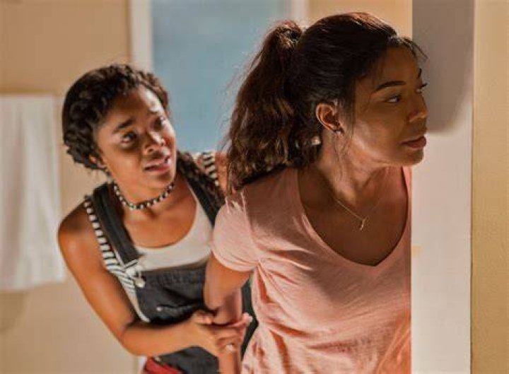 Ajiona Alexus captured in a smiley face