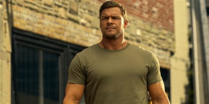 Alan Ritchson photo 3