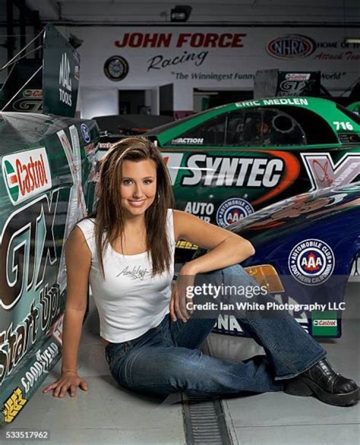 Ashley Force Hood photo 2