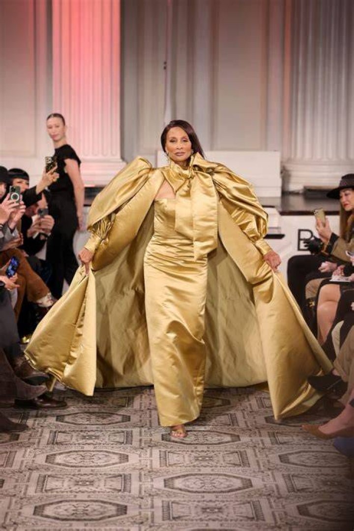 Beverly Johnson Net Worth - Wiki, Age, Weight and Height, Relationships, Family, and More