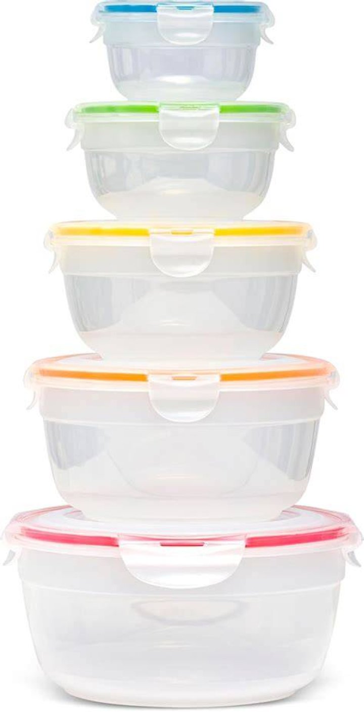 Can you microwave lock and lock containers?