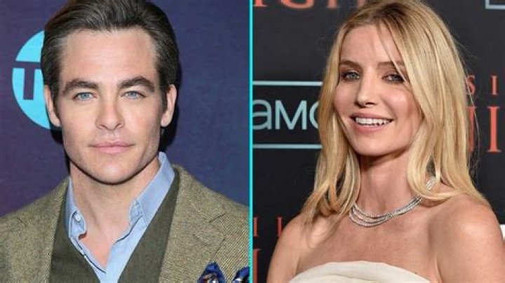 Chris Pine is reportedly single, he & Annabelle Wallis split ‘a few months’ ago??