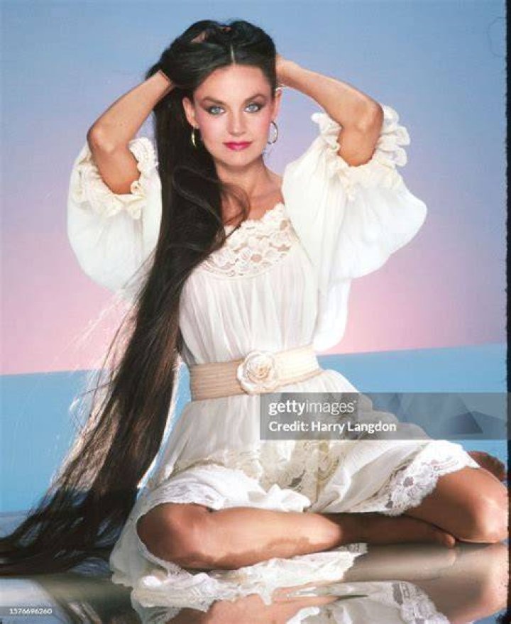 Crystal Gayle net worth