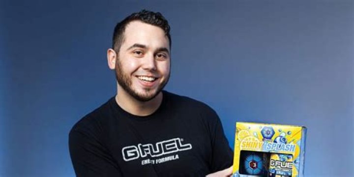 Domics (Youtuber) Bio (Wiki) 