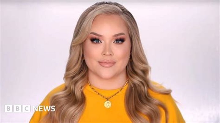 Famous Beauty YouTuber Nikkie Tutorials Came Out As A Transgender In Her YouTube Video After The Alleged Blackmail! Famous Beauty YouTuber Nikkie Tutorials Came Out As A Transgender In Her YouTube Video After The Alleged Blackmail!