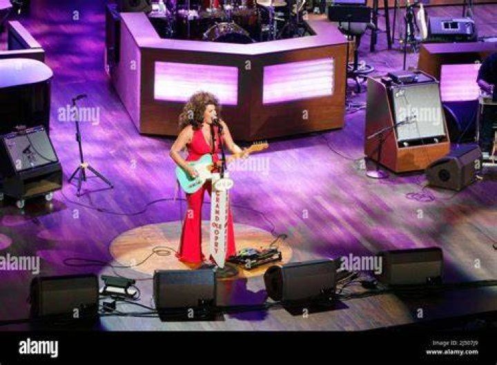 Hannah Dasher performing on her tour.