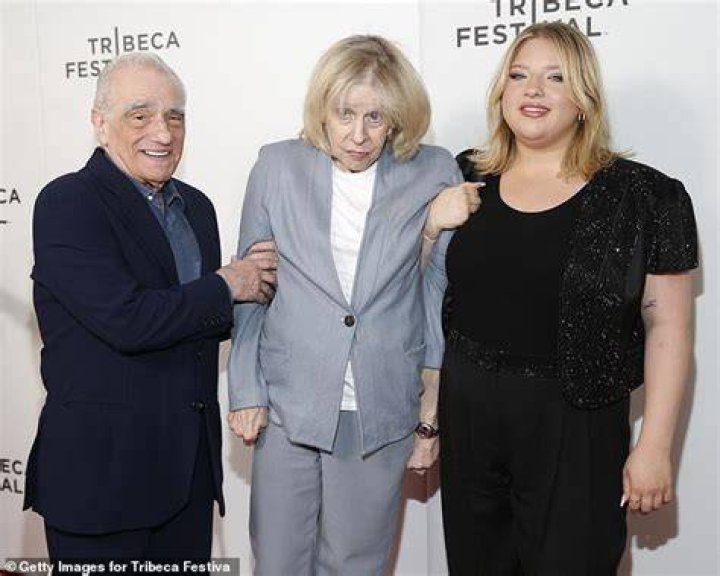 Helen Morris Bio (Wiki) 