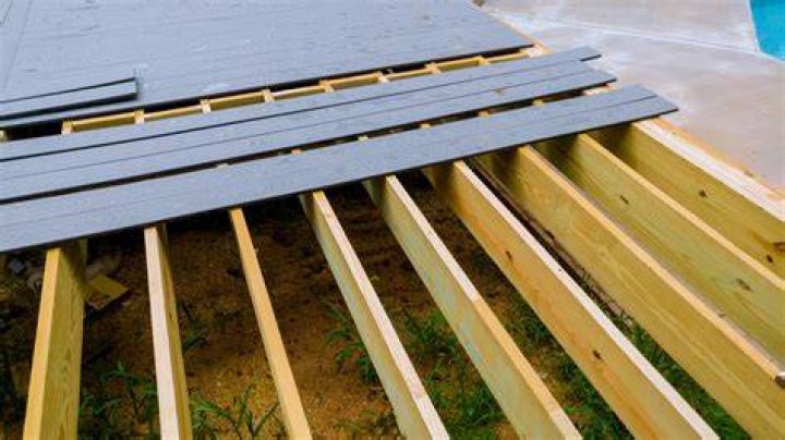 Is there composite decking that doesn’t get hot?
