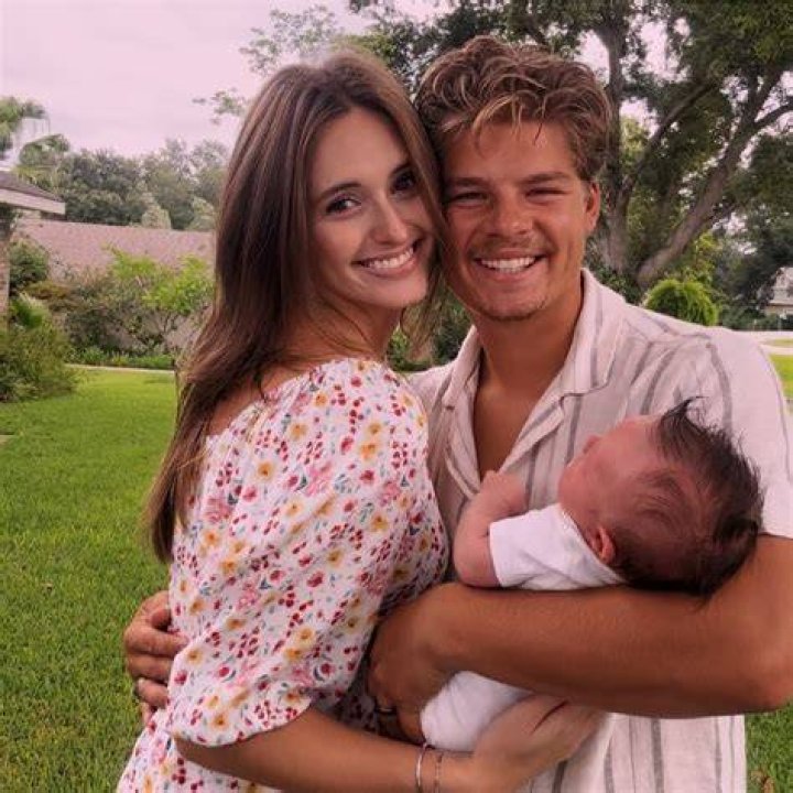 Jackson Bates - Age, Family, Bio