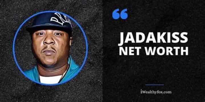 Jadakiss Net Worth- Jadakiss With His Kids (Source: Pinterest)