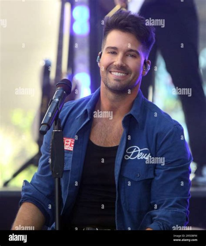 James Maslow's pet Fox