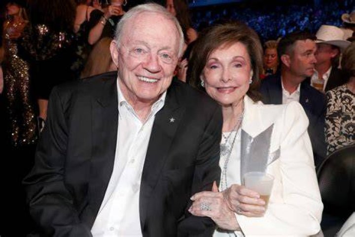 Jerry Jones and Eugenia Jones with their three children