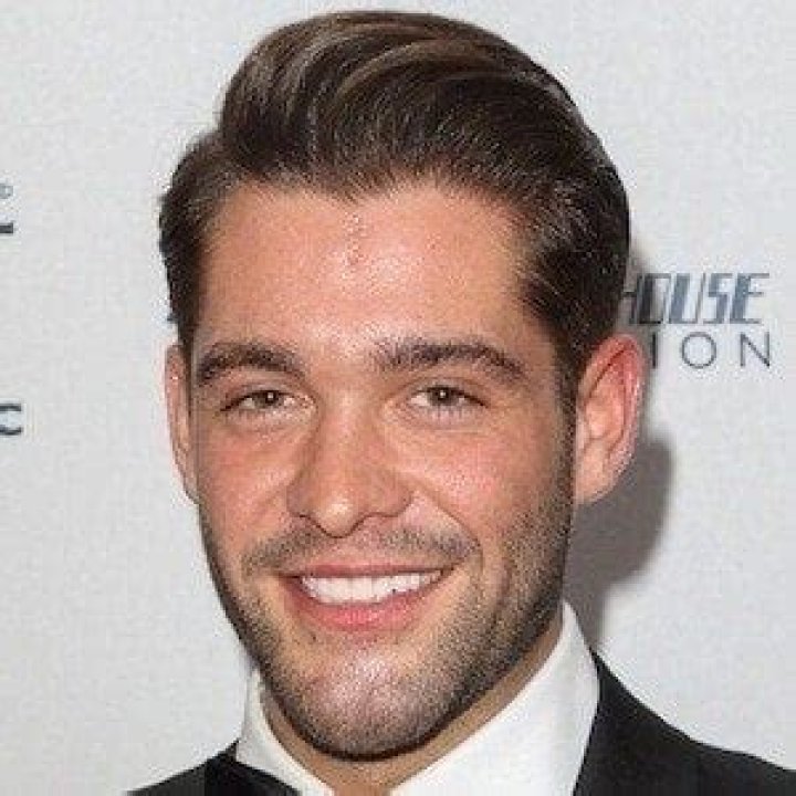 Jonny Mitchell - Age, Family, Bio