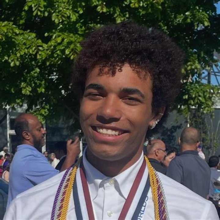 Mark Howe - Age, Family, Bio
