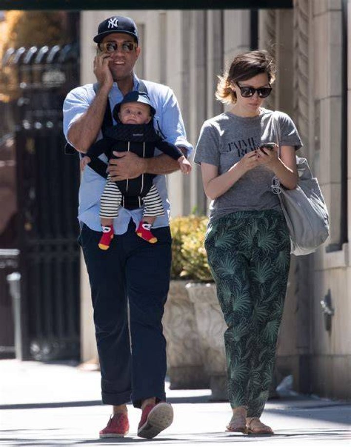 Rafa Cannavale's mother Rose Byrn during the shoot of the TV series Physical