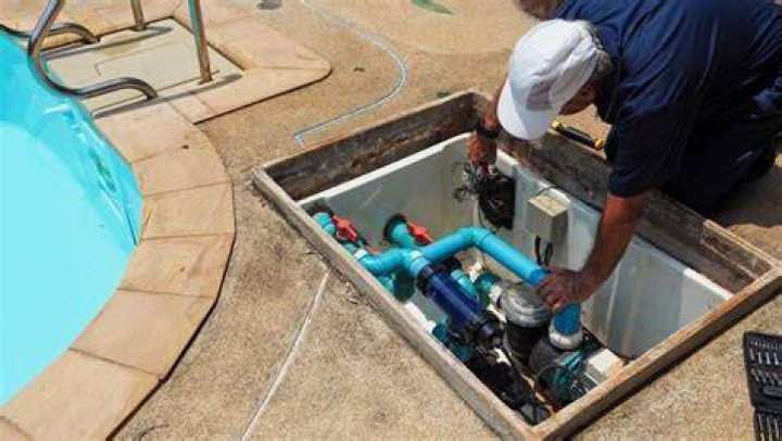 Should a pool pump be grounded?