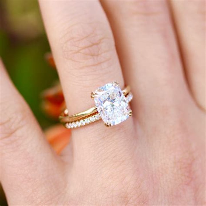 The wedding ring of Lauryn Ricketts
