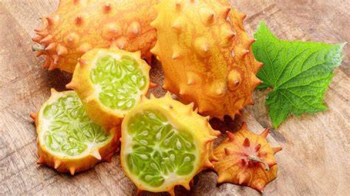 What is a horned melon taste like?