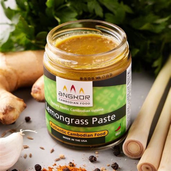 Where is lemongrass paste in grocery store?
