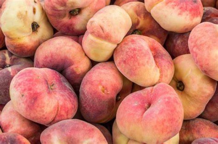 Why is a flat peach flat?
